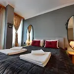 Aparthotel Casa Dea *